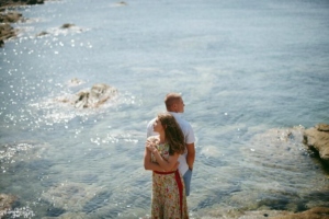 hot and cold behavior