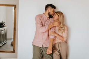 What should I talk about with my girlfriend