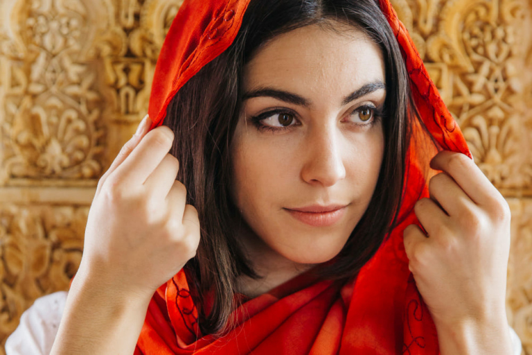 Turkish Bride: How to Avoid Getting It Wrong When Choosing a Striking Beauty